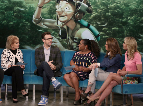 BARBARA WALTERS, JASON SUDEIKIS, SHERRI SHEPHERD, JILLIAN MICHAELS, ELISABETH HASSELBECK, The View BARBARA WALTERS, JASON SUDEIKIS, SHERRI SHEPHERD, JILLIAN MICHAELS, ELISABETH HASSELBECK, The View
